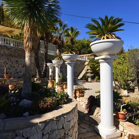 Cost-a Blanca Villa *