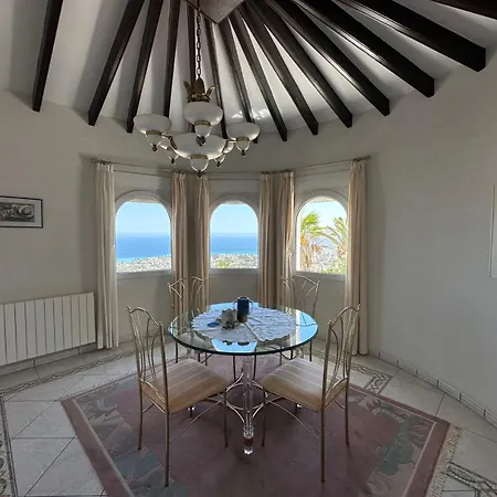 Cost-a Blanca Villa