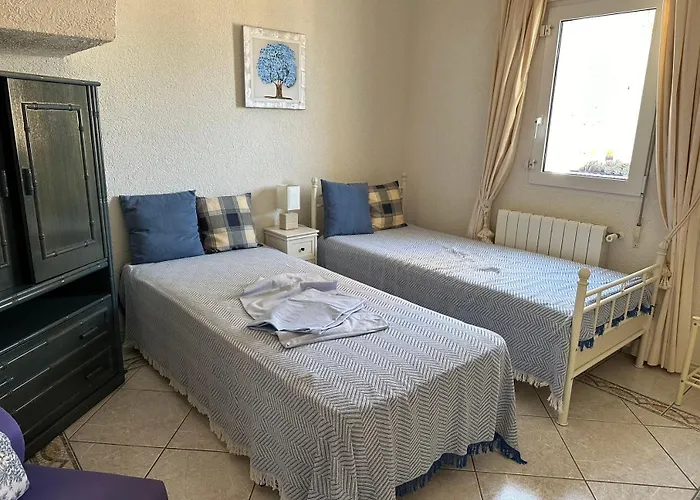 Cost-a Blanca Villa *